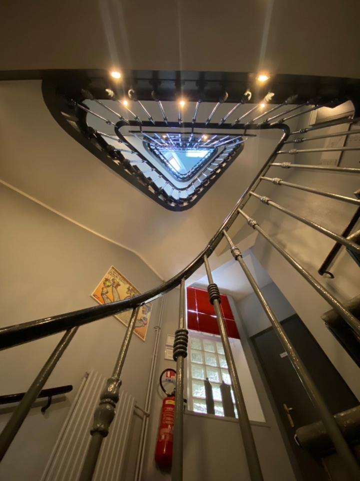 Hotel Le Pelican ชาร์เลอวิลล์-เมซิแยร์ ภายนอก รูปภาพ