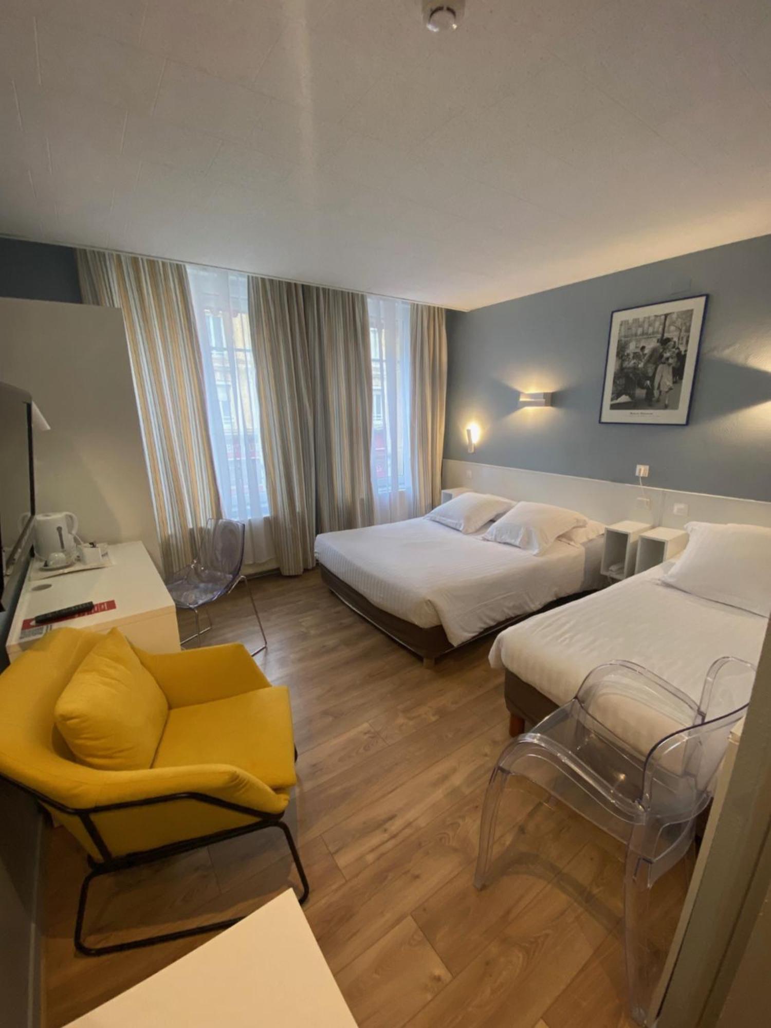 Hotel Le Pelican ชาร์เลอวิลล์-เมซิแยร์ ภายนอก รูปภาพ