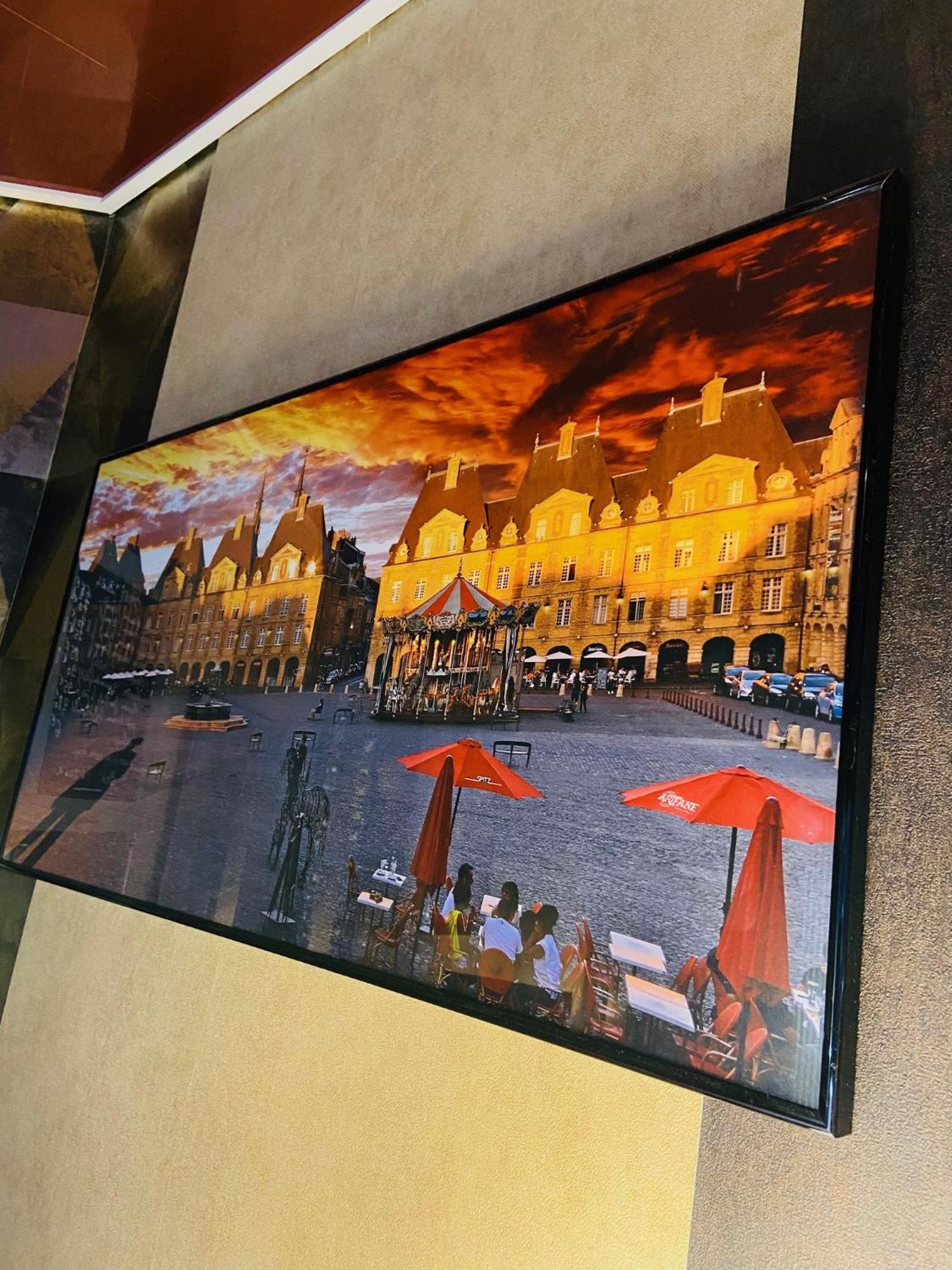 Hotel Le Pelican ชาร์เลอวิลล์-เมซิแยร์ ภายนอก รูปภาพ